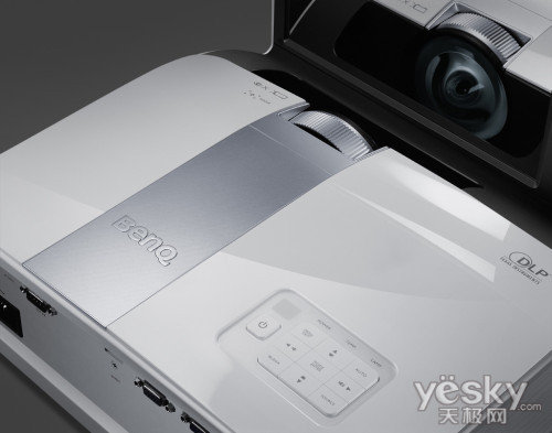 明基BenQ超短焦教育投影机MX850UST上市