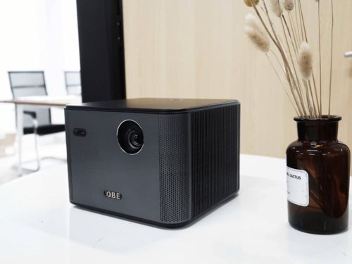 2000 就能入手一台高亮全自动智能投影,大眼橙x7pro高性价比投影